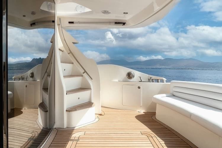 Aicon yacht, Aicon 56, luxury yachting experiences